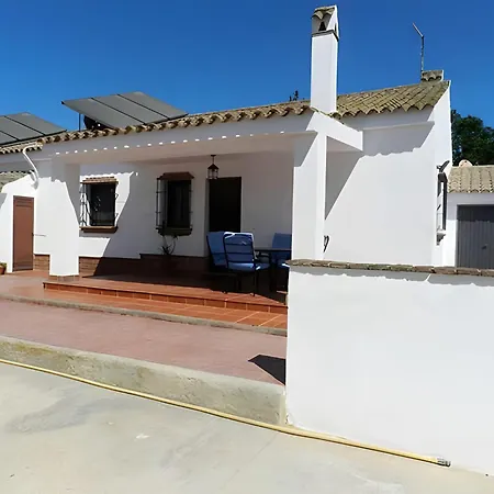 Casa Con Piscina Privada A Un Paso Del Pueblo Chalet *