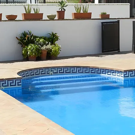 Casa Con Piscina Privada A Un Paso Del Pueblo Chalet *