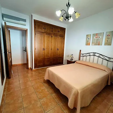 Casa Con Piscina Privada A Un Paso Del Pueblo Chalet